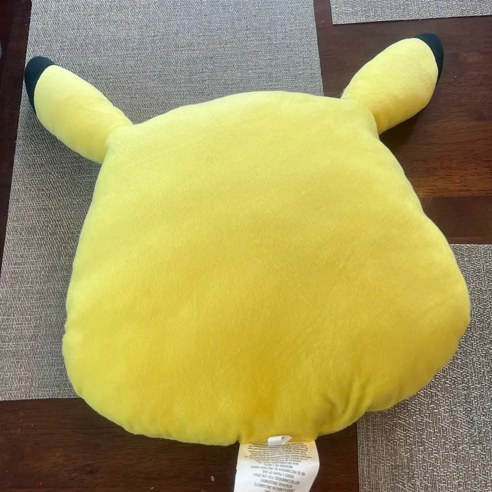 Pokémon‎ Pikachu plush pillow